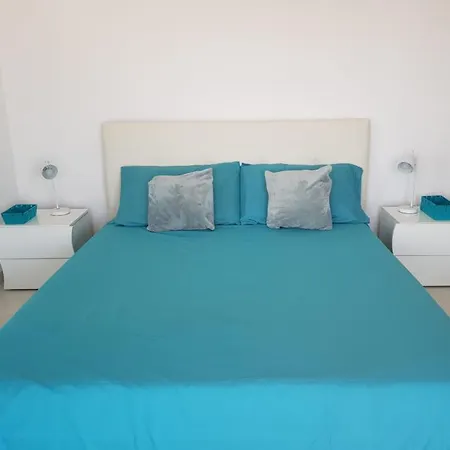 Con Terrazzo Sul Mare E Discesa In A Gallipoli