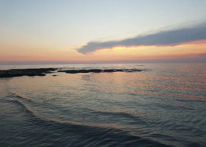 Lägenhet Con Terrazzo Sul Mare E Discesa In A