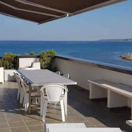 Con Terrazzo Sul Mare E Discesa In A * 加利波利