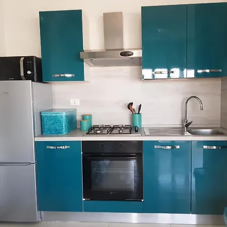 Con Terrazzo Sul Mare E Discesa In A Διαμέρισμα