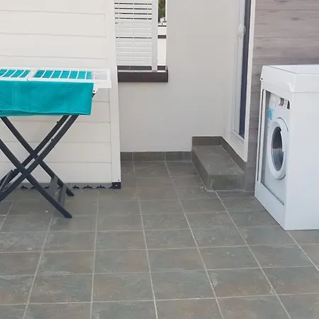 Con Terrazzo Sul Mare E Discesa In A Διαμέρισμα Gallipoli