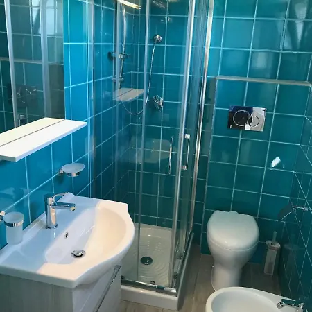Διαμέρισμα Con Terrazzo Sul Mare E Discesa In A *